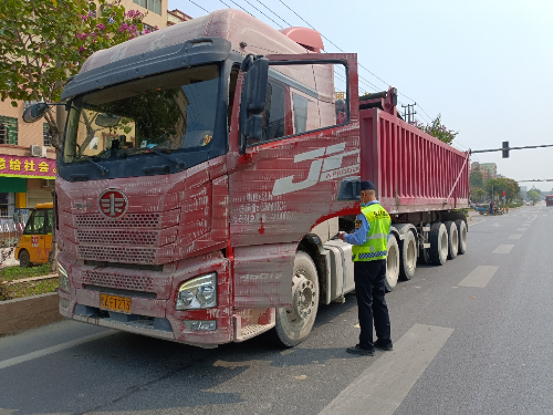 縣交通運(yùn)輸局持續(xù)深化“清風(fēng)2023”專項(xiàng)行動(dòng)，筑牢道路機(jī)動(dòng)車輛生產(chǎn)安全防線